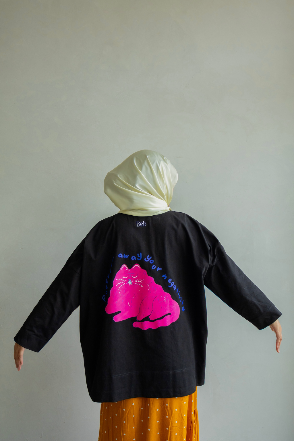 Kitty Beb Tee in Black