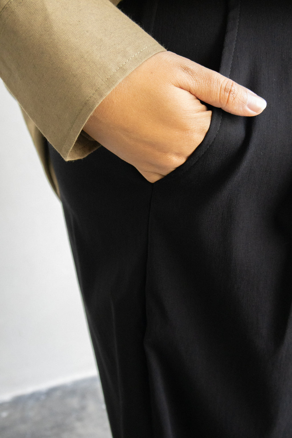 Weekender Trousers in Black