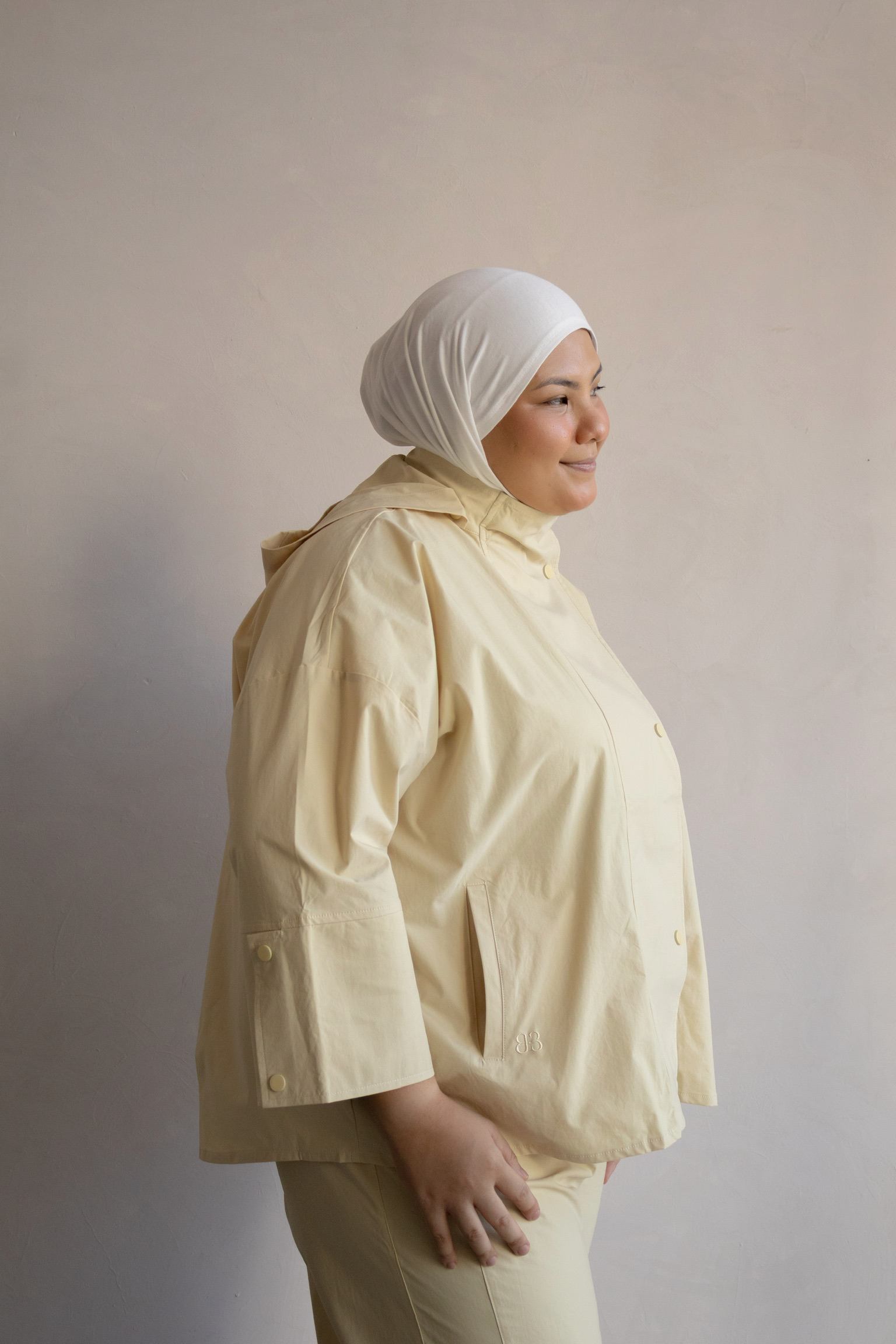 Outer Comfort Jacket in Banana Pudding