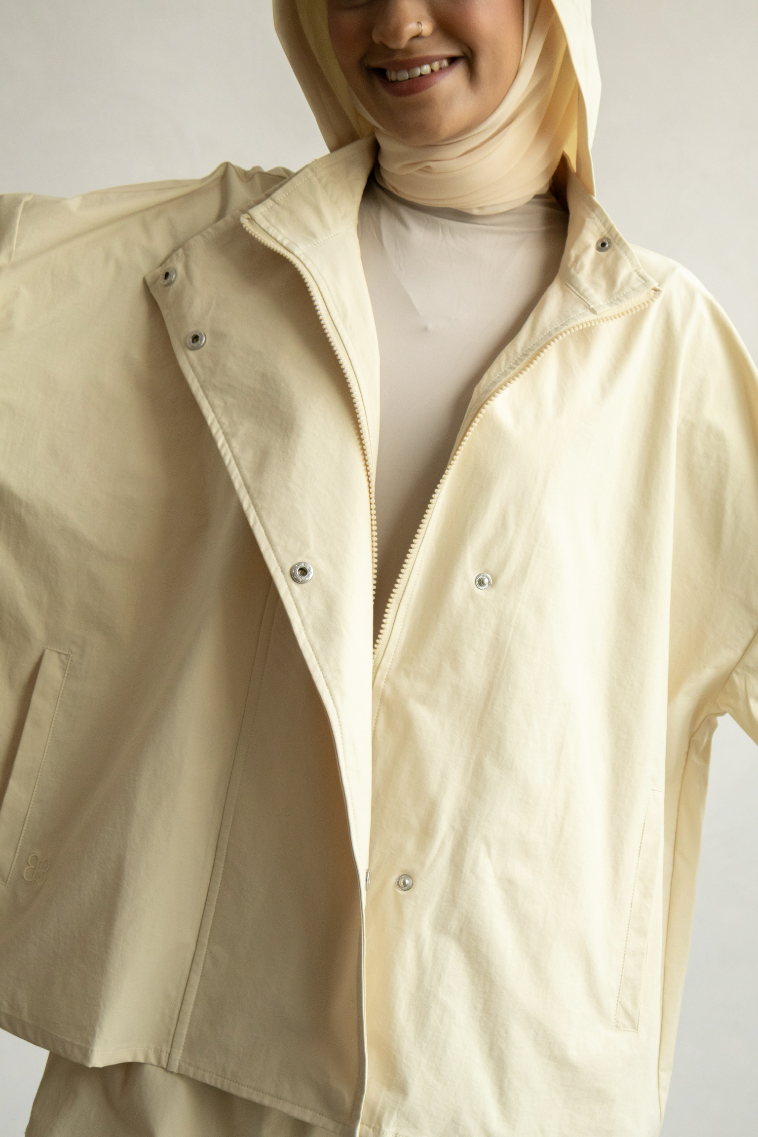 Outer Comfort Jacket in Banana Pudding