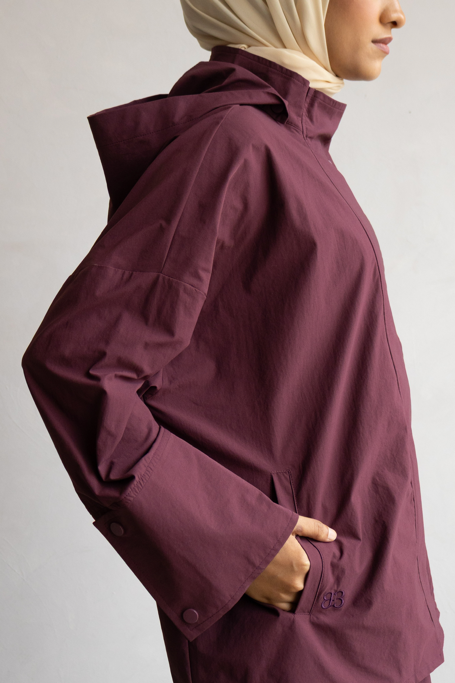Outer Comfort Jacket in Berry Busy