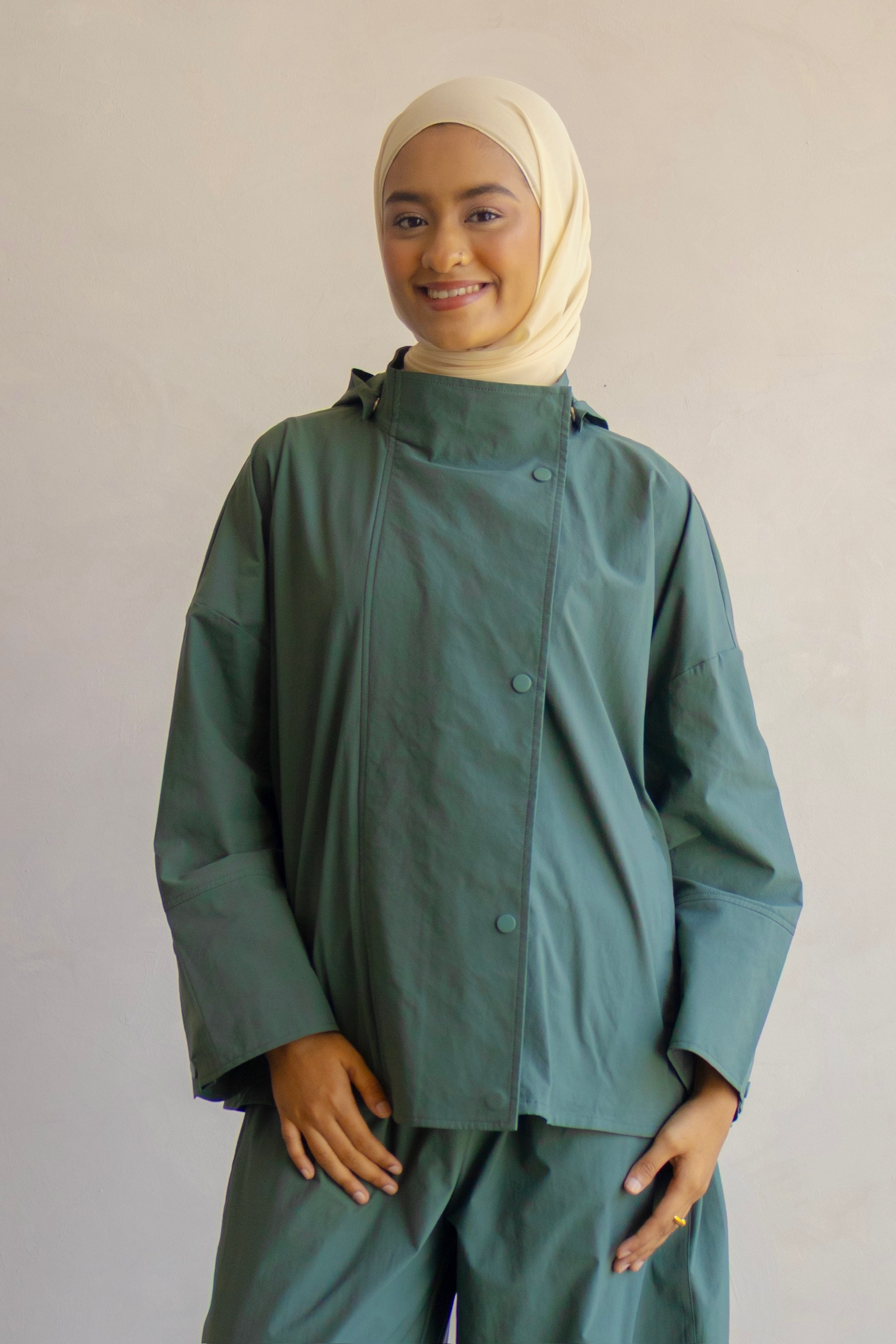 Outer Comfort Jacket in Touché Grass