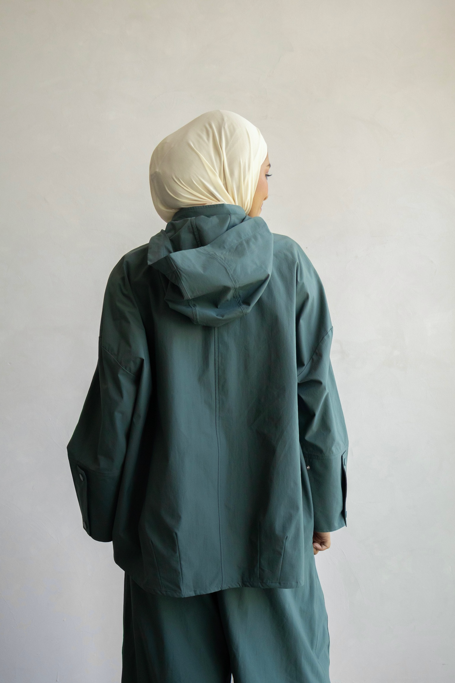 Outer Comfort Jacket in Touché Grass