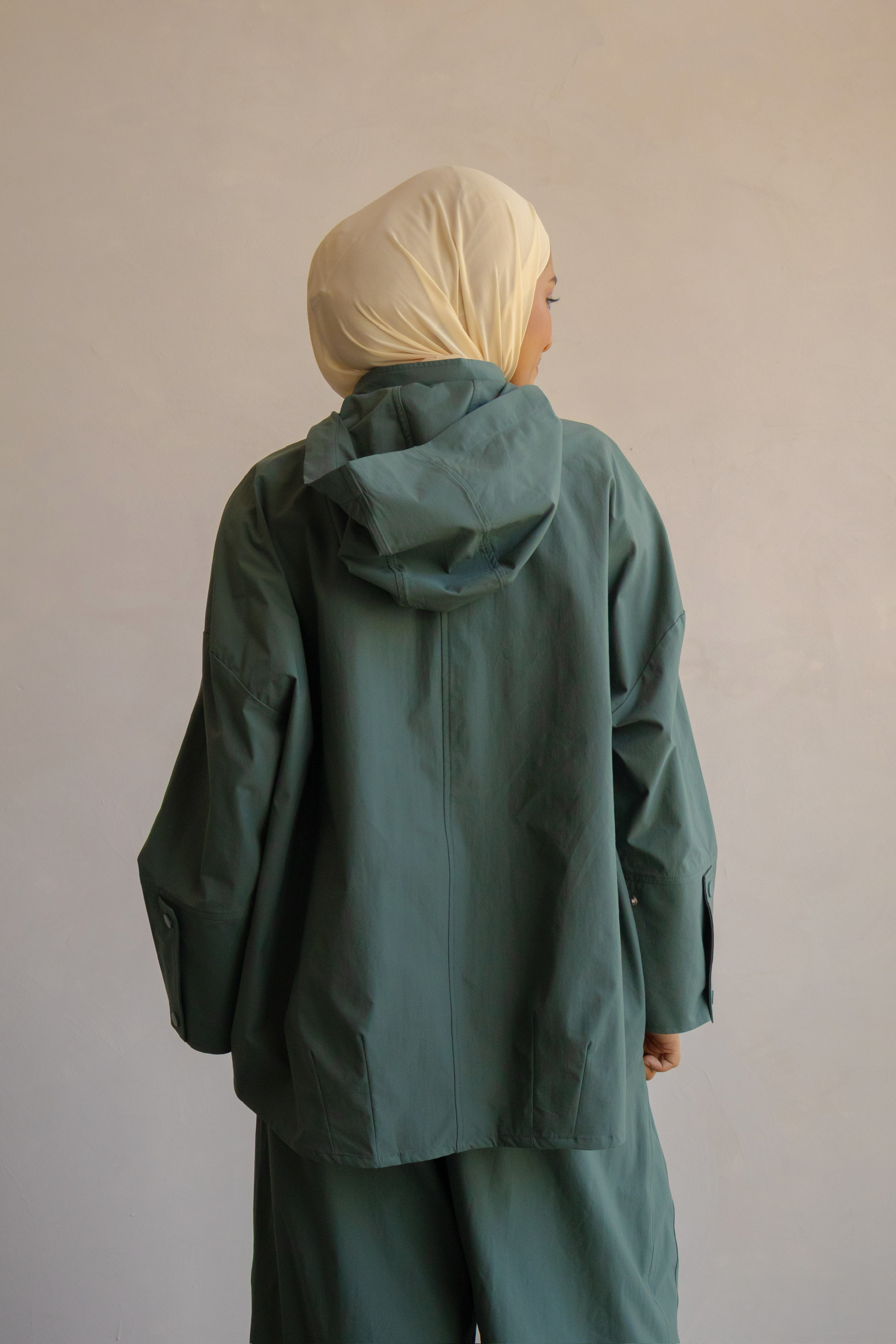 Outer Comfort Jacket in Touché Grass