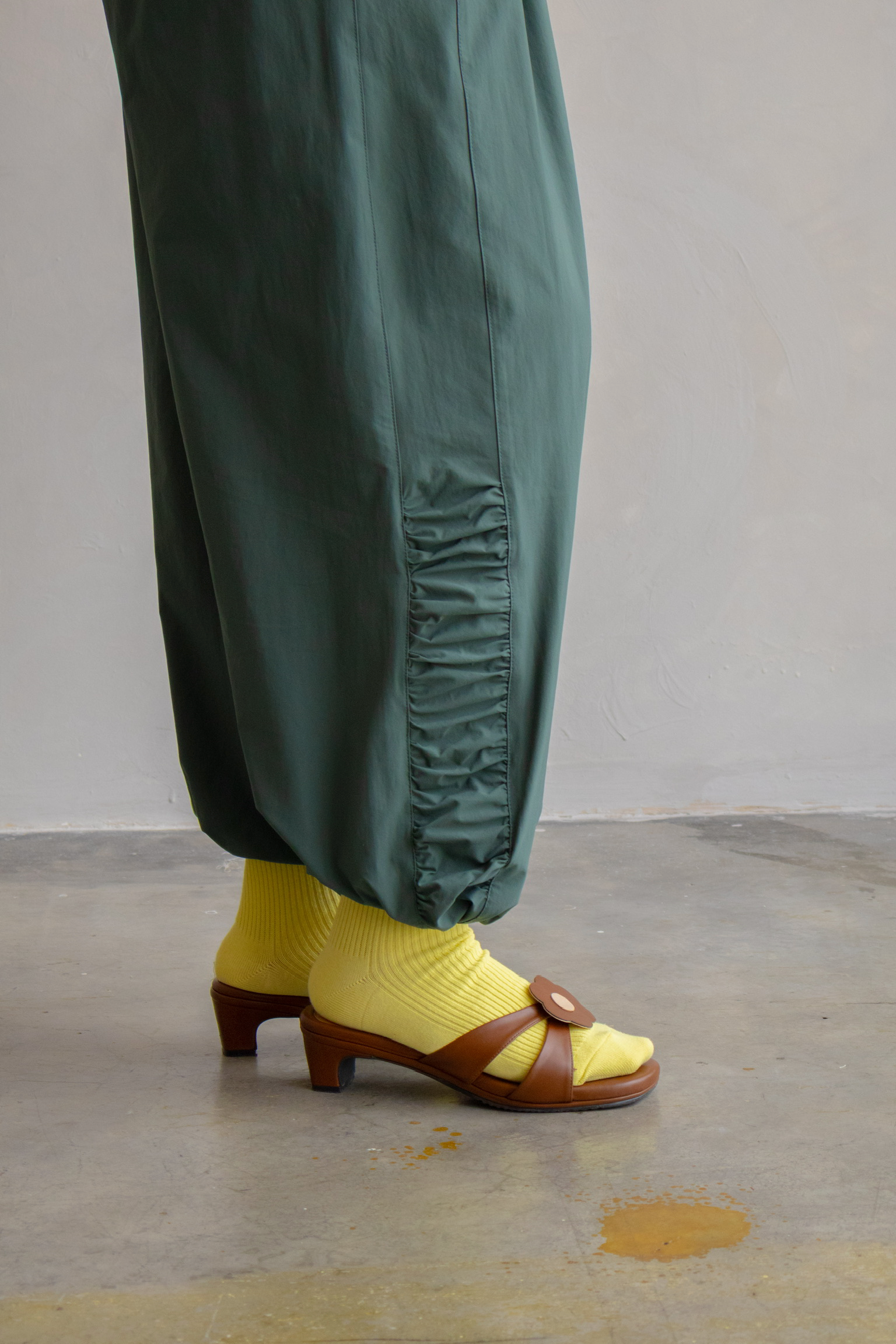 Outer Comfort Pants in Touché Grass