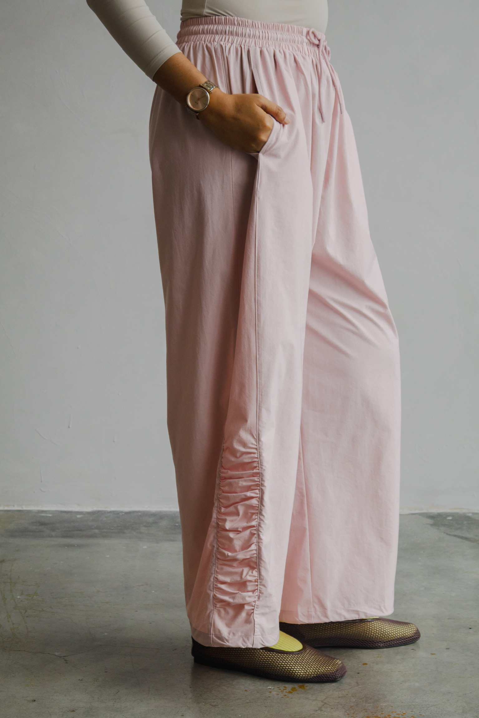 Outer Comfort Pants in Pink Season