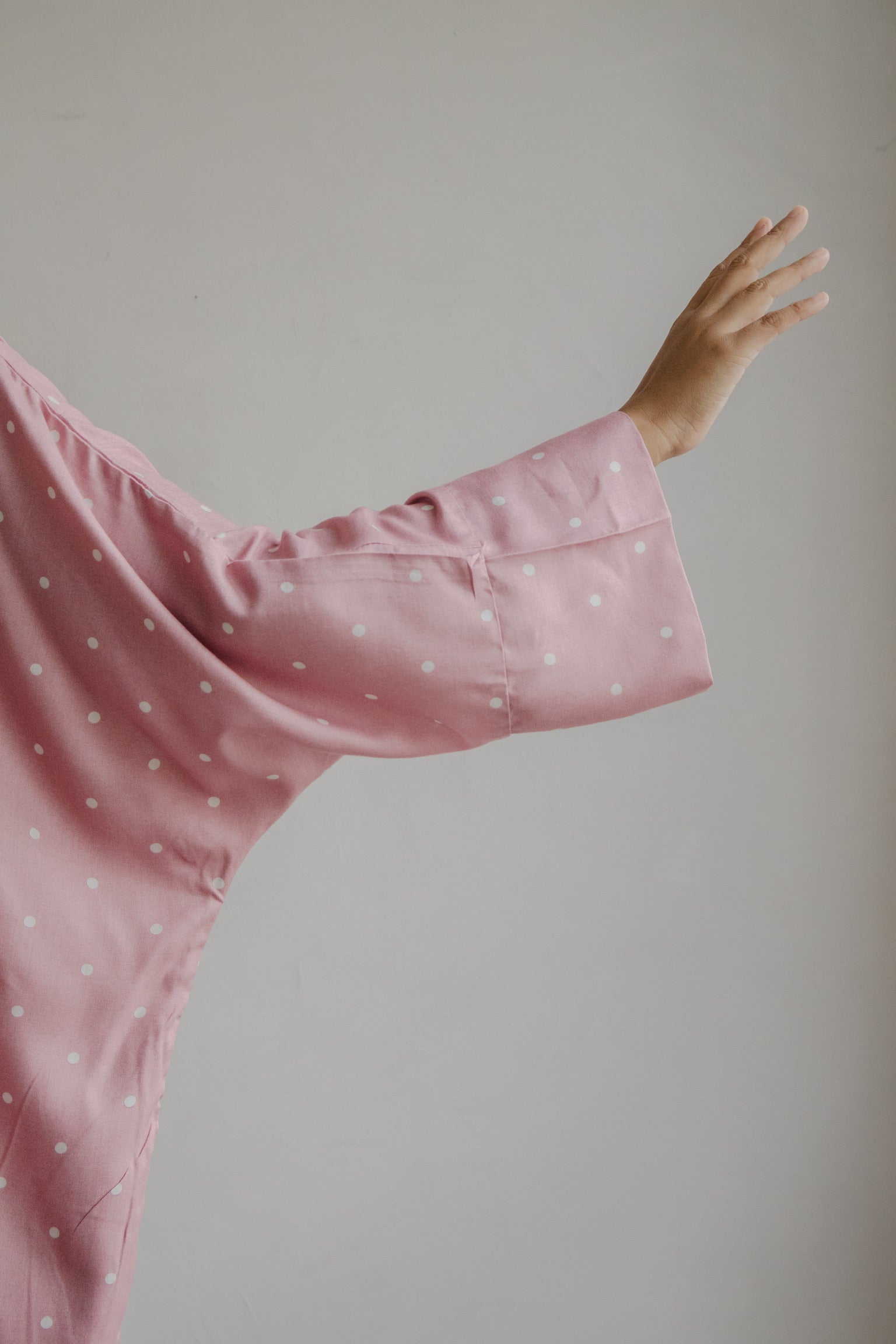 Polka Kaftan in Pinky Promise