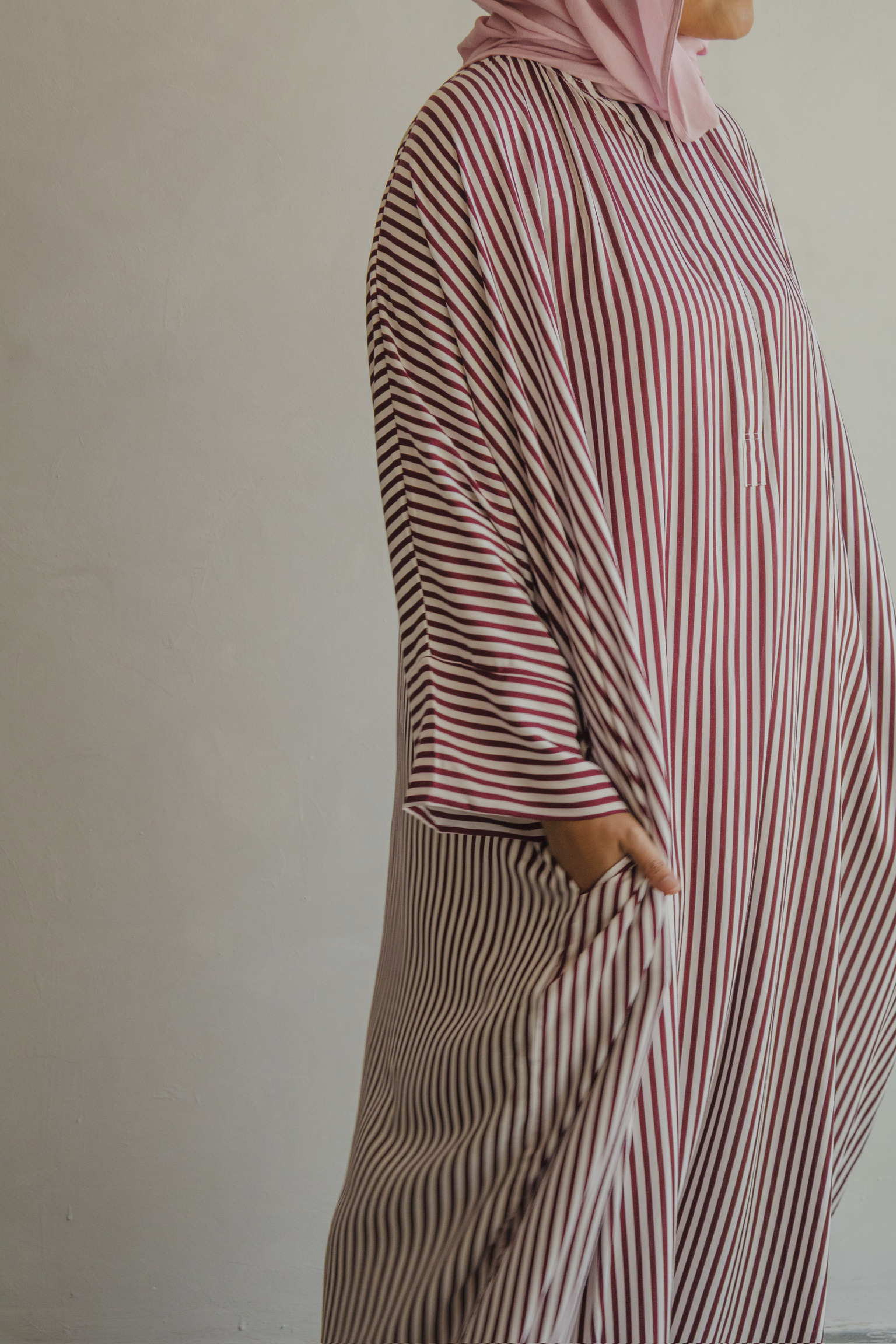 Amalfi Kaftan in Blackcurrant