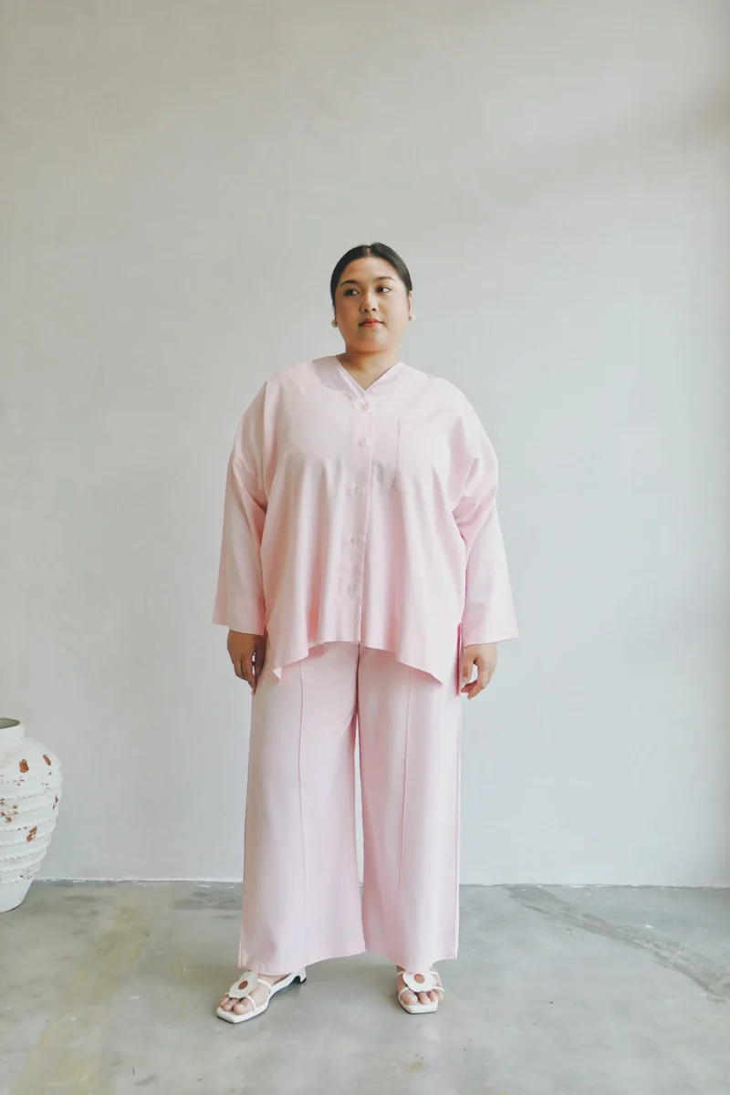 Women in Progress - Shirt in Blush