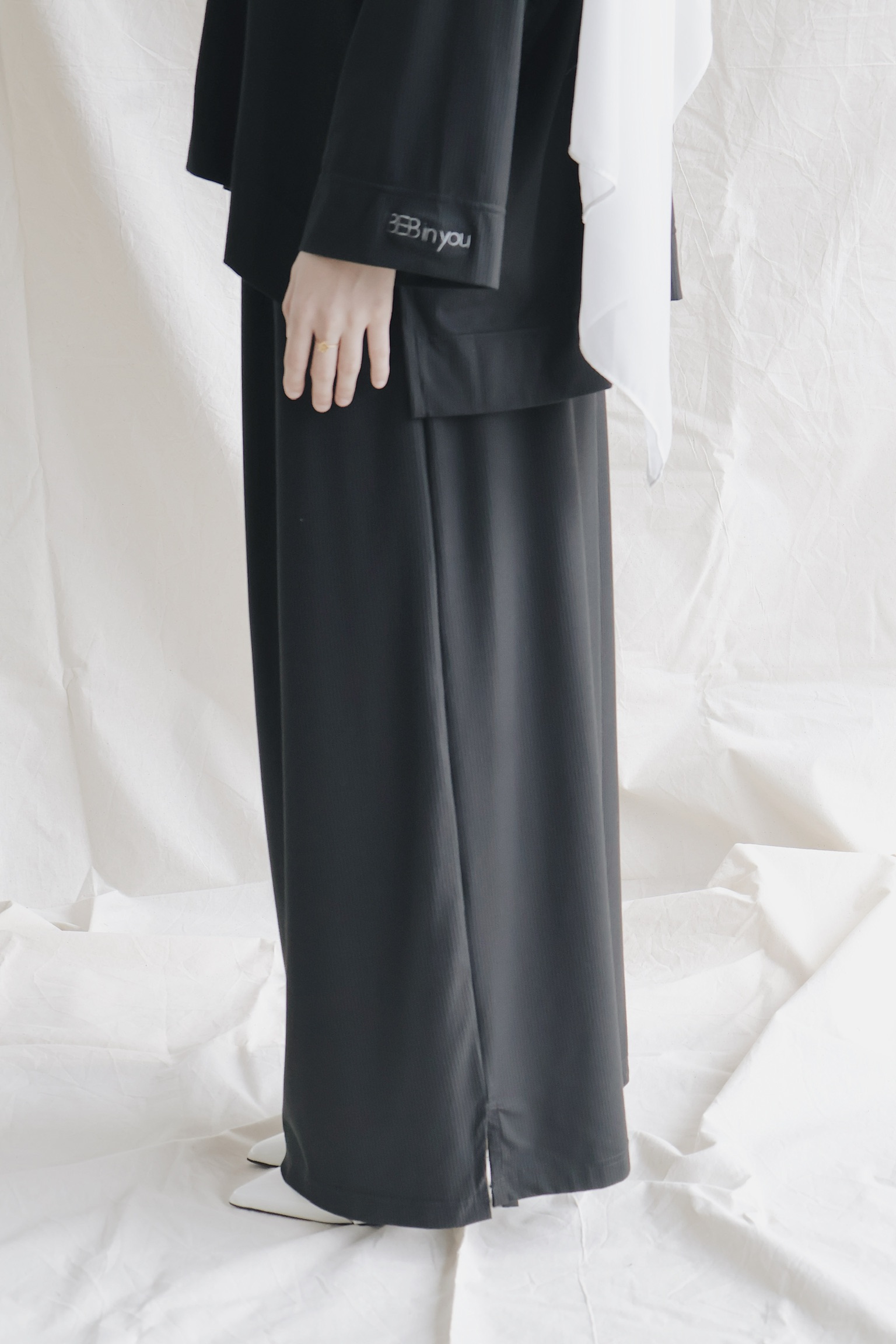 The Homebody - Black - Image 6