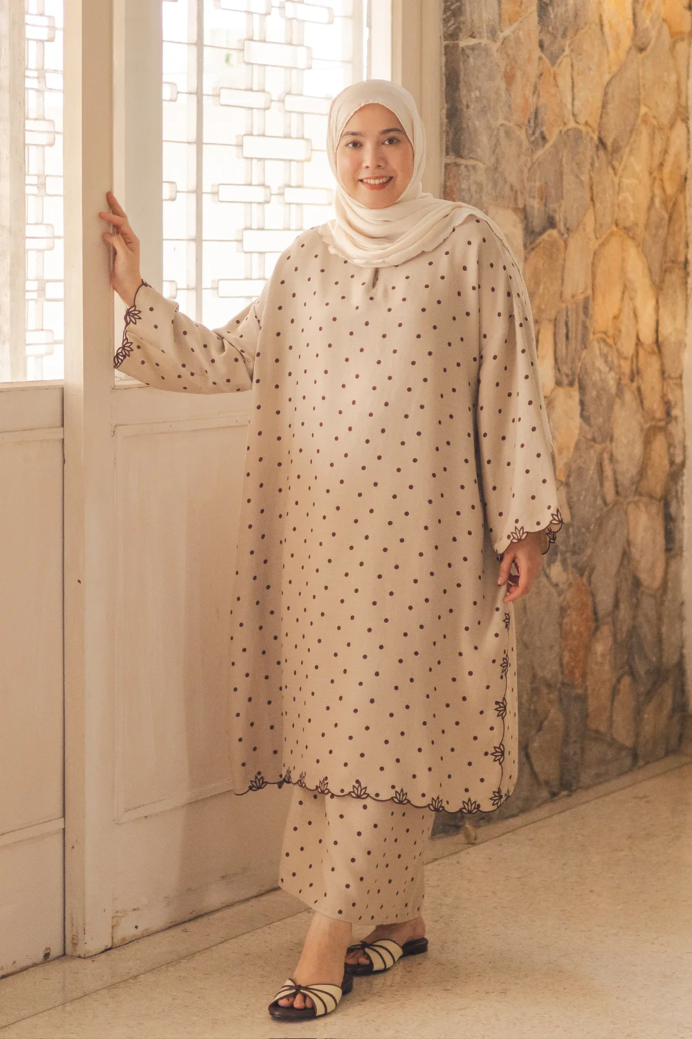 Kalthum Awal Kurung in Brown - Image 6