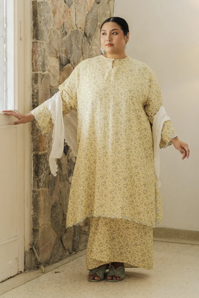 Kalthum Anggun Kurung in Butter
