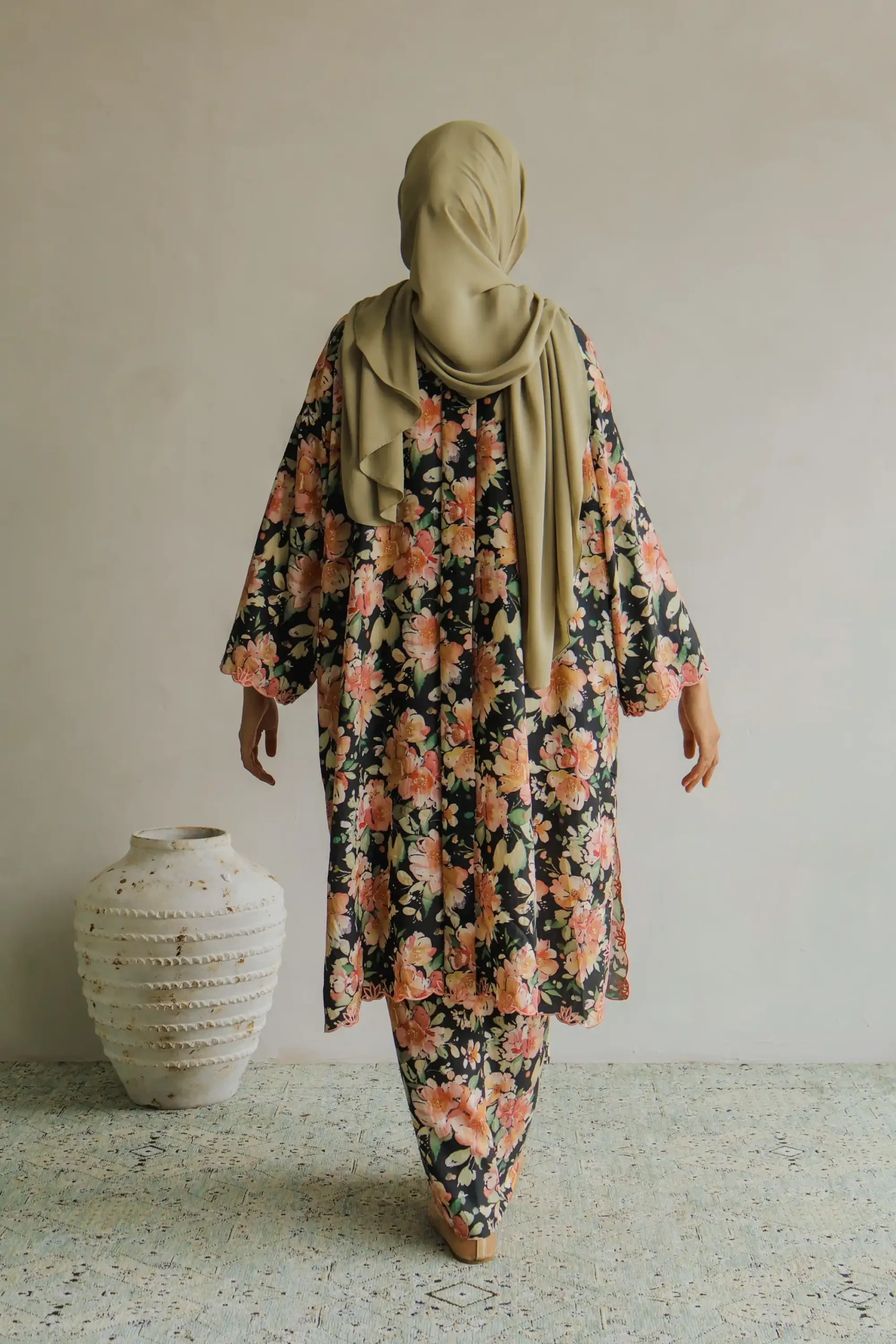 Kalthum Kuntum Kurung in Black - Image 6