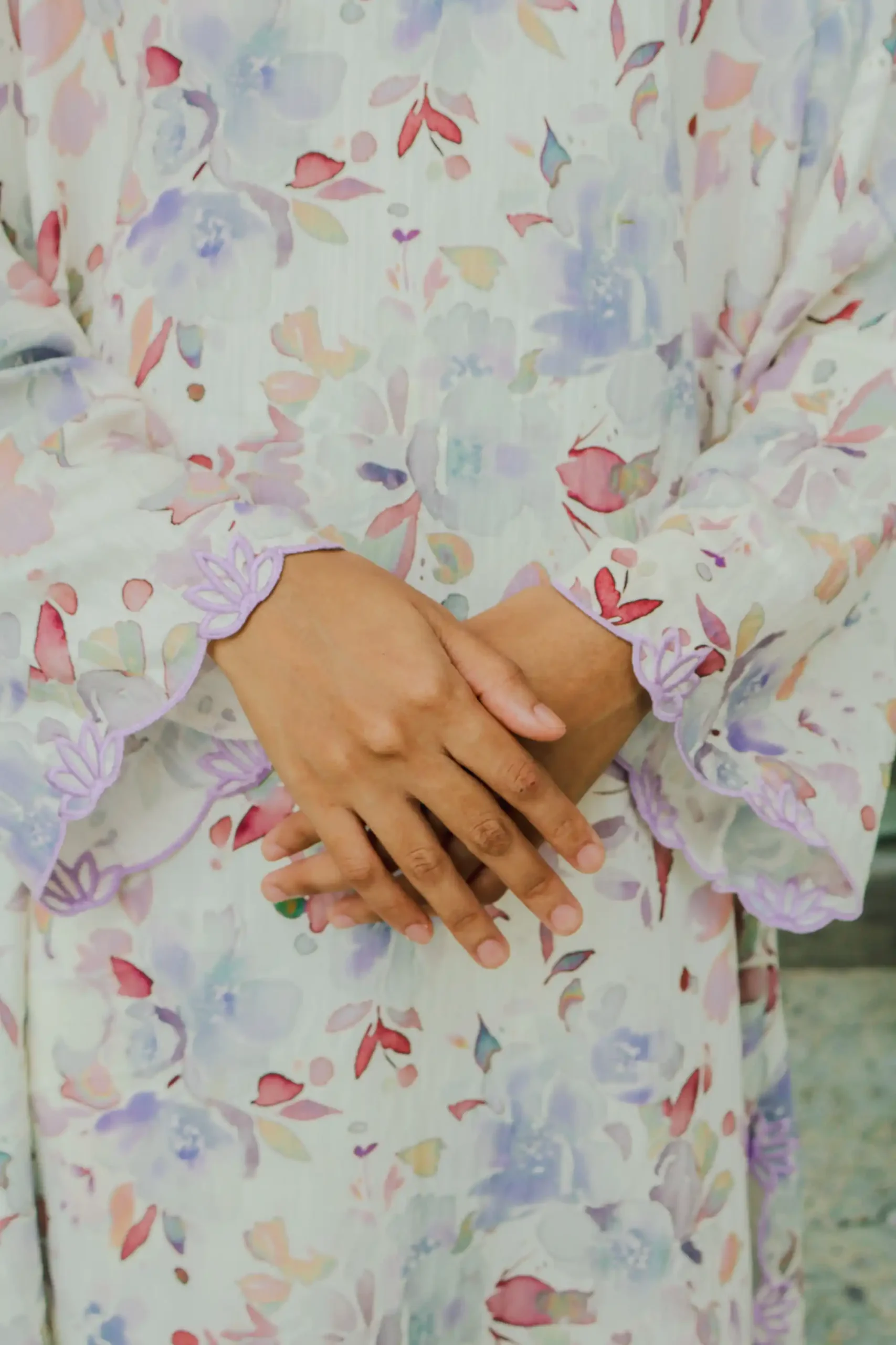 Kalthum Kuntum Kurung in Lilac - Image 4