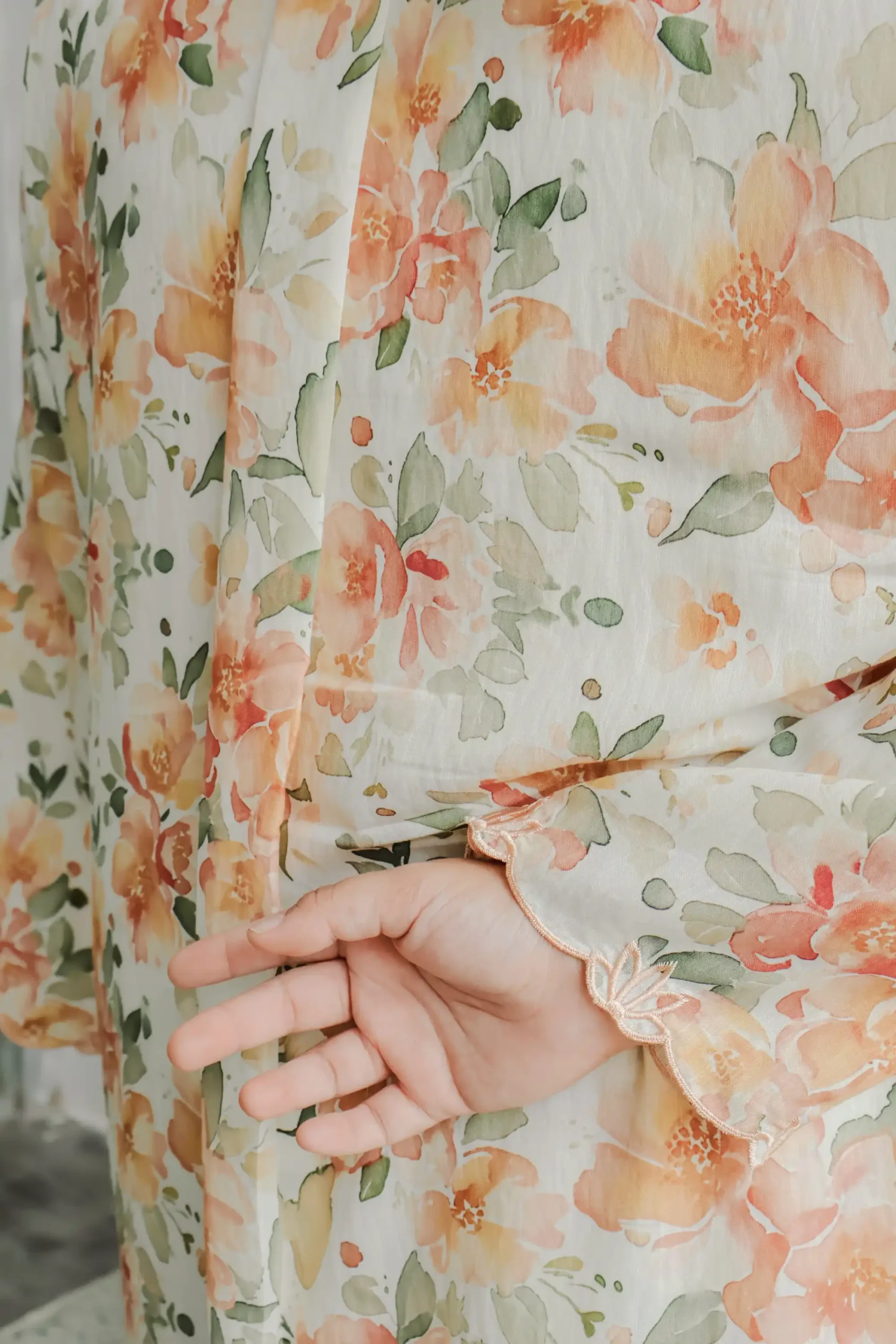 Kalthum Kuntum Kurung in Peach - Image 2