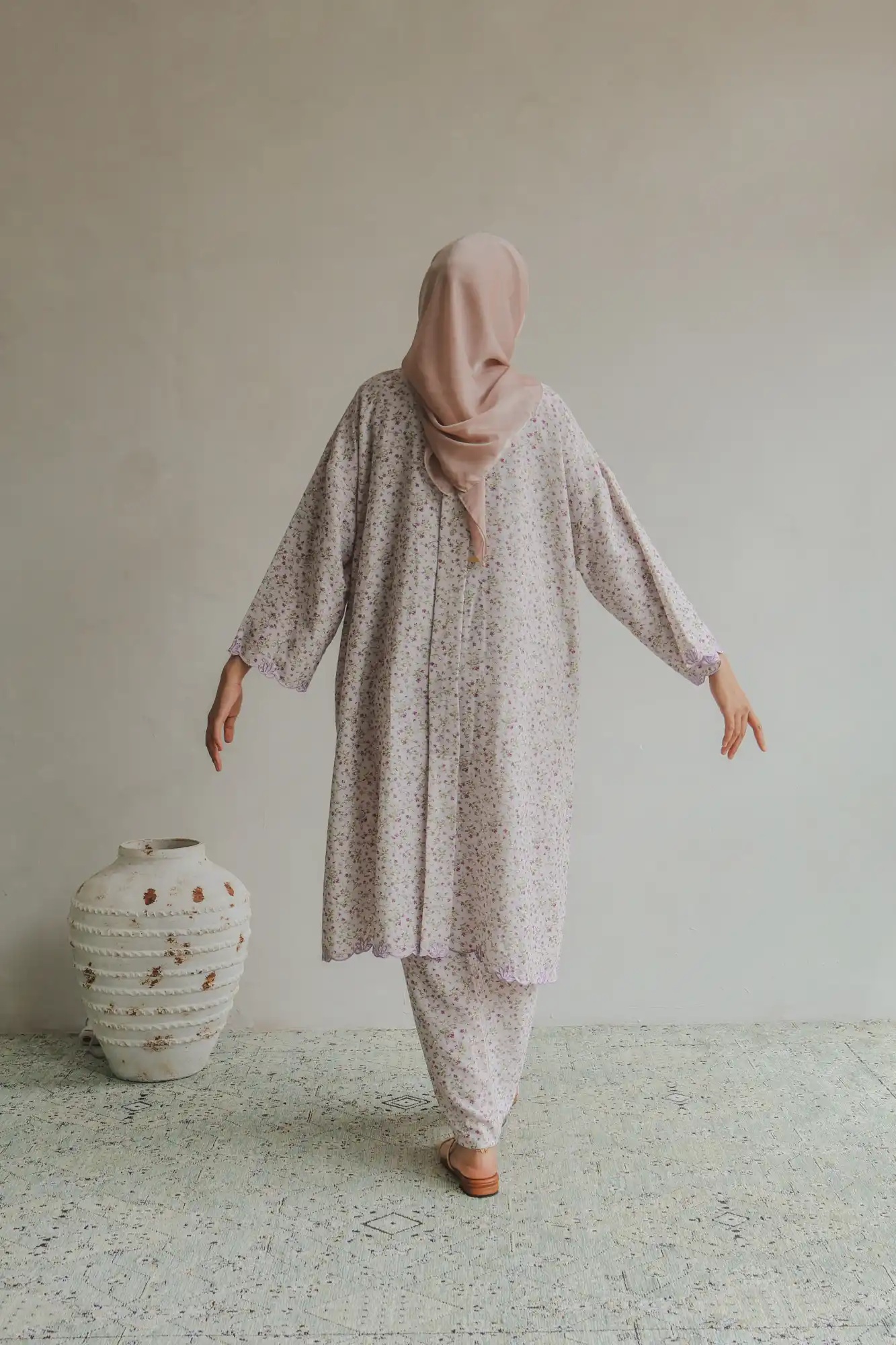 Kalthum Anggun Kurung in Lilac - Image 5