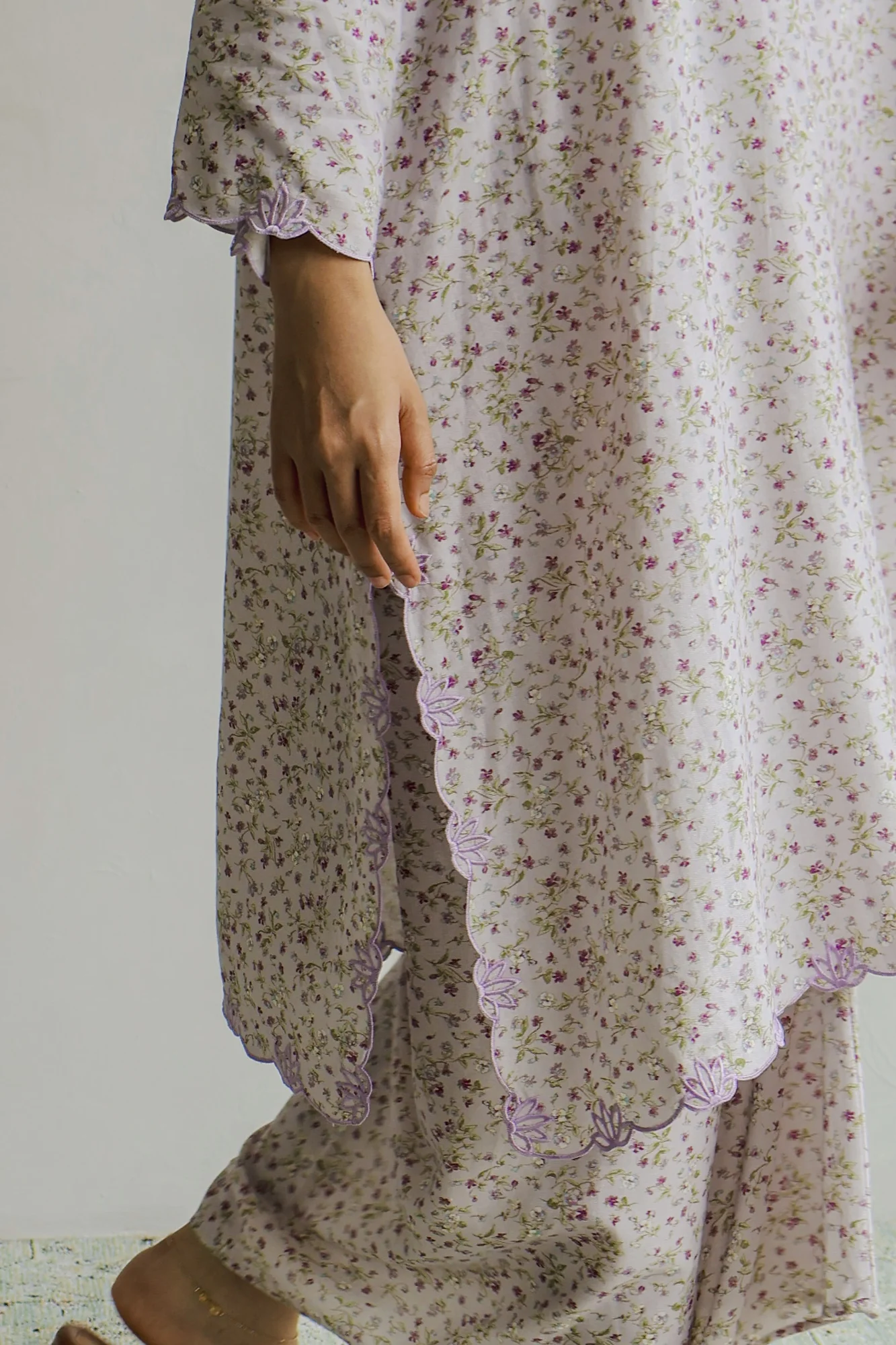 Kalthum Anggun Kurung in Lilac - Image 4
