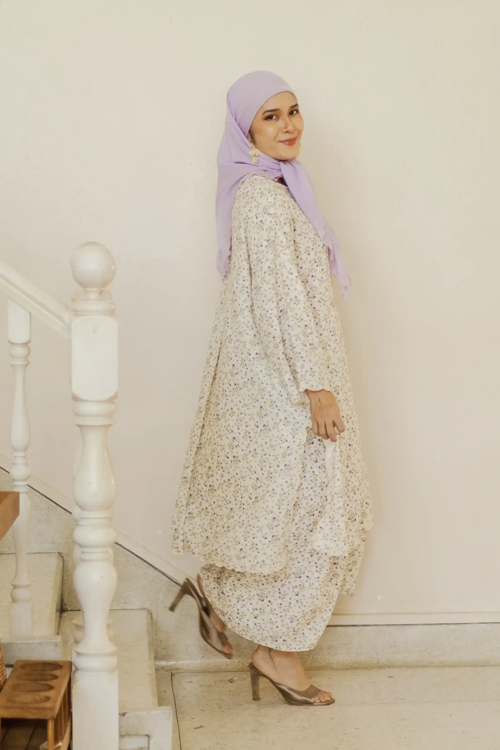 Kalthum Anggun Kurung in White - Image 3
