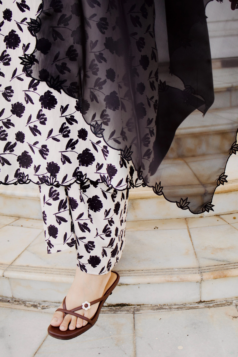 Bunga Lawang Selendang Black - Image 4