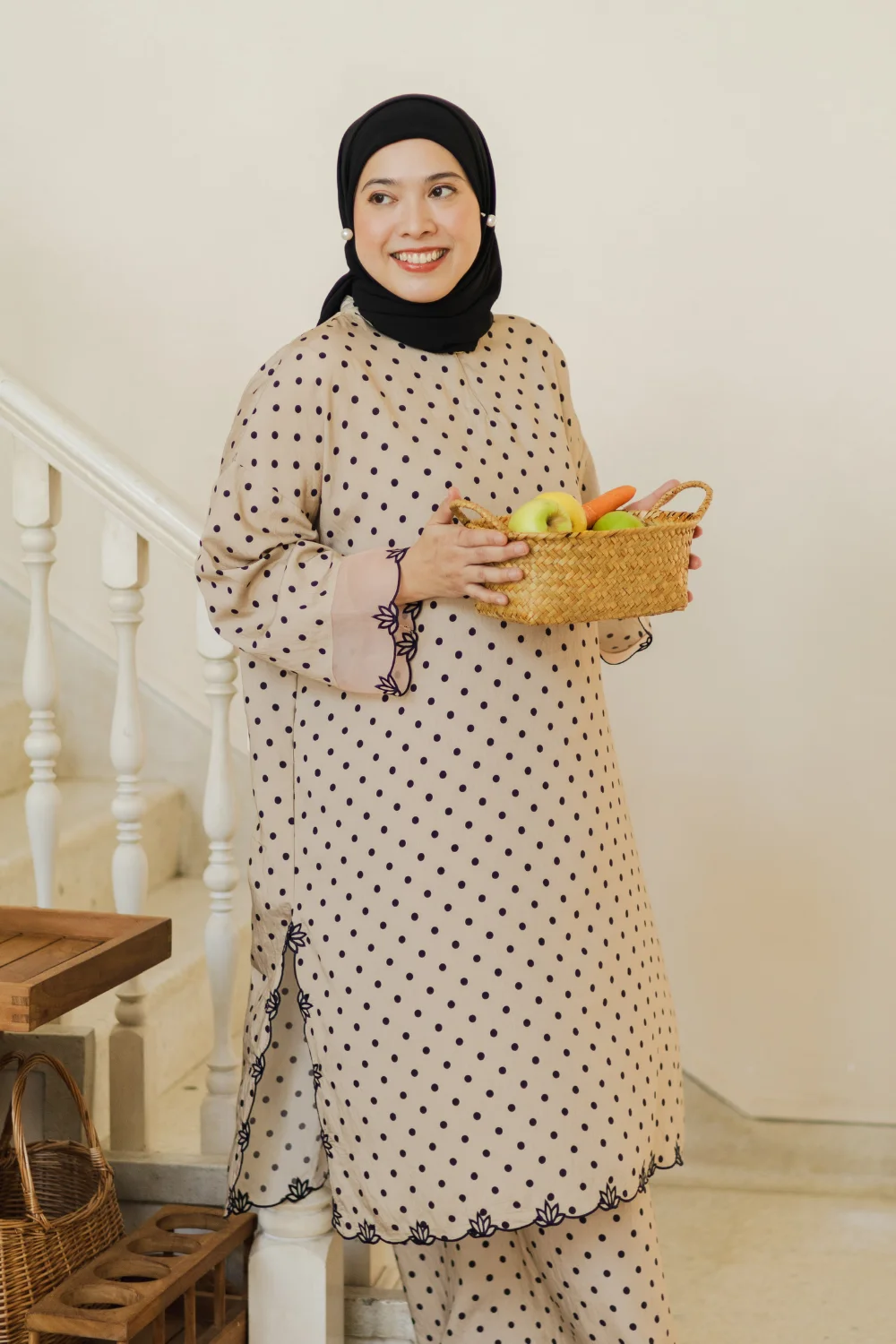 Che Chom Polka Brown - Image 3