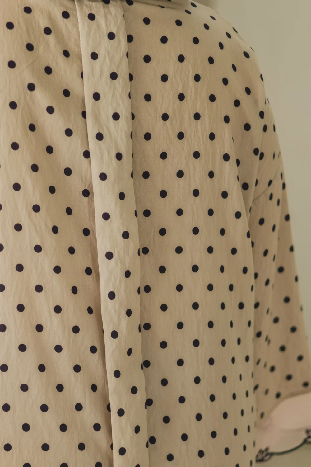 Che Chom Polka Brown - Image 5