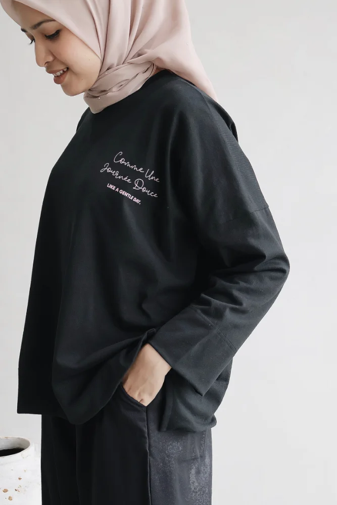 Alternative view of Like a Gentle Day Tee in Black (Stamp)