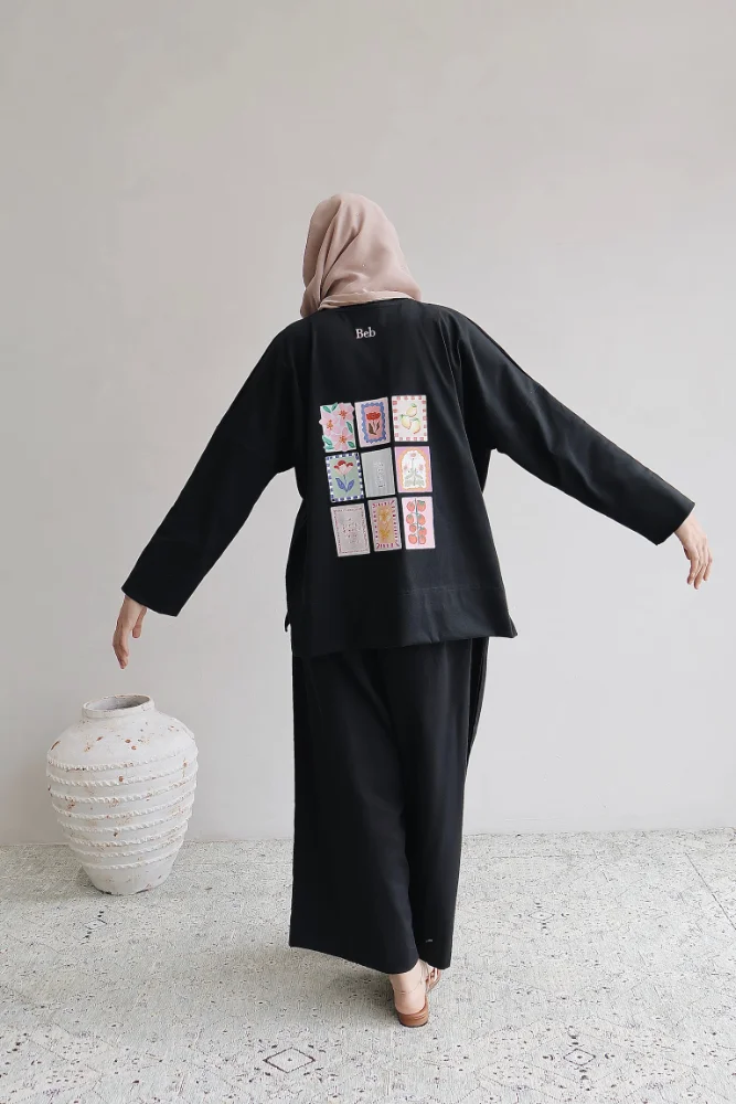 Like a Gentle Day Tee in Black (Stamp)