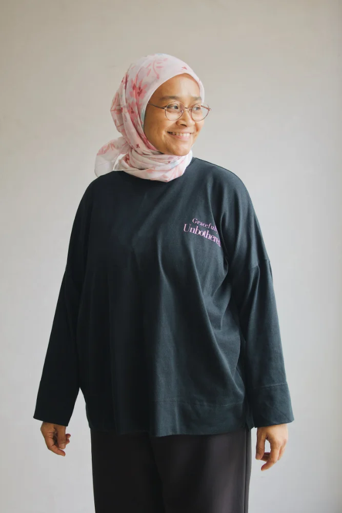 Gracefully Unbothered Tee in Black (Lemon)