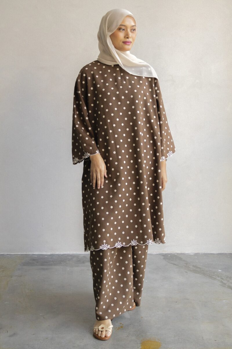 Kalthum Merona Kurung in Mocha