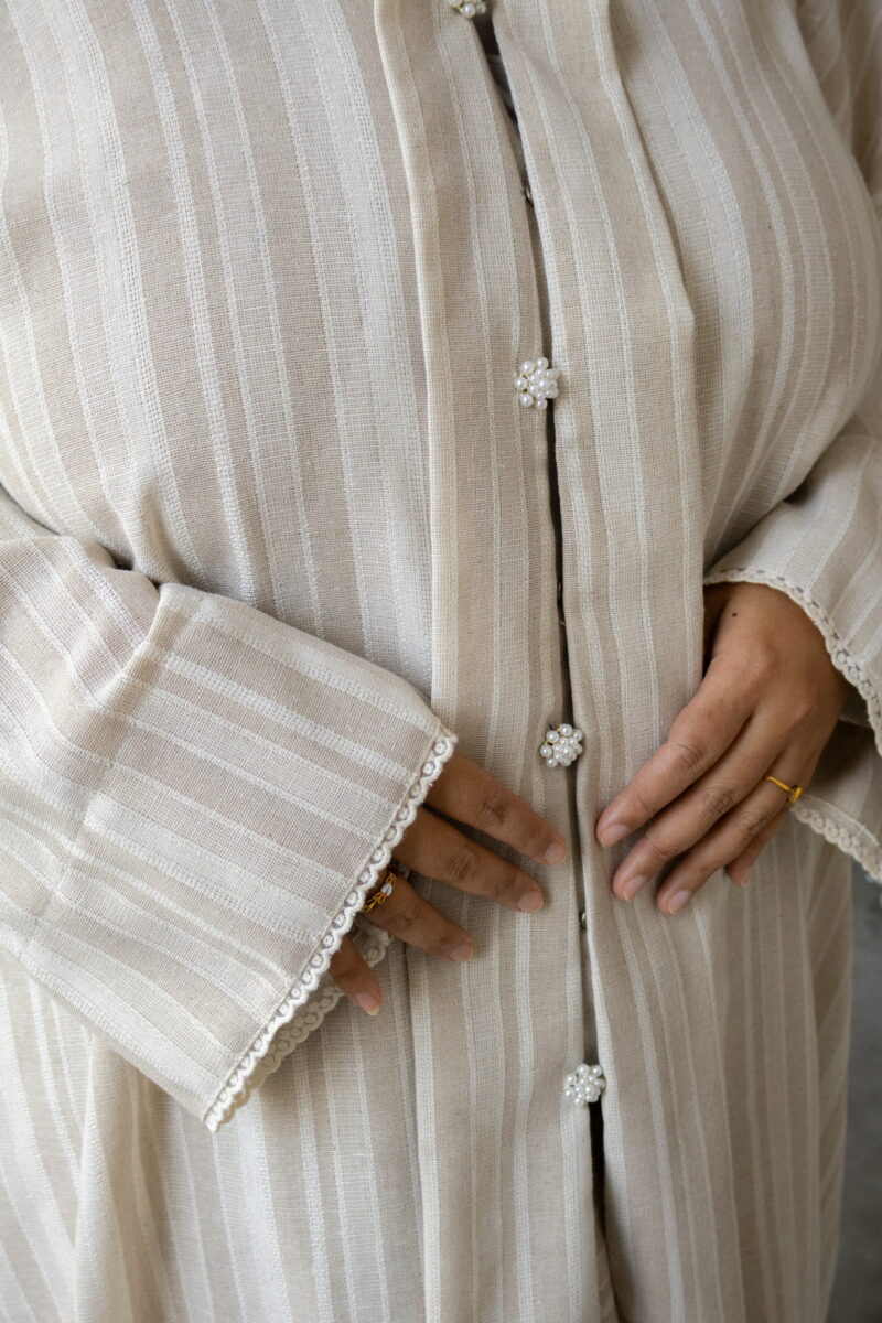 Alternative view of Nirmala Embun Kebaya Garis Tebal
