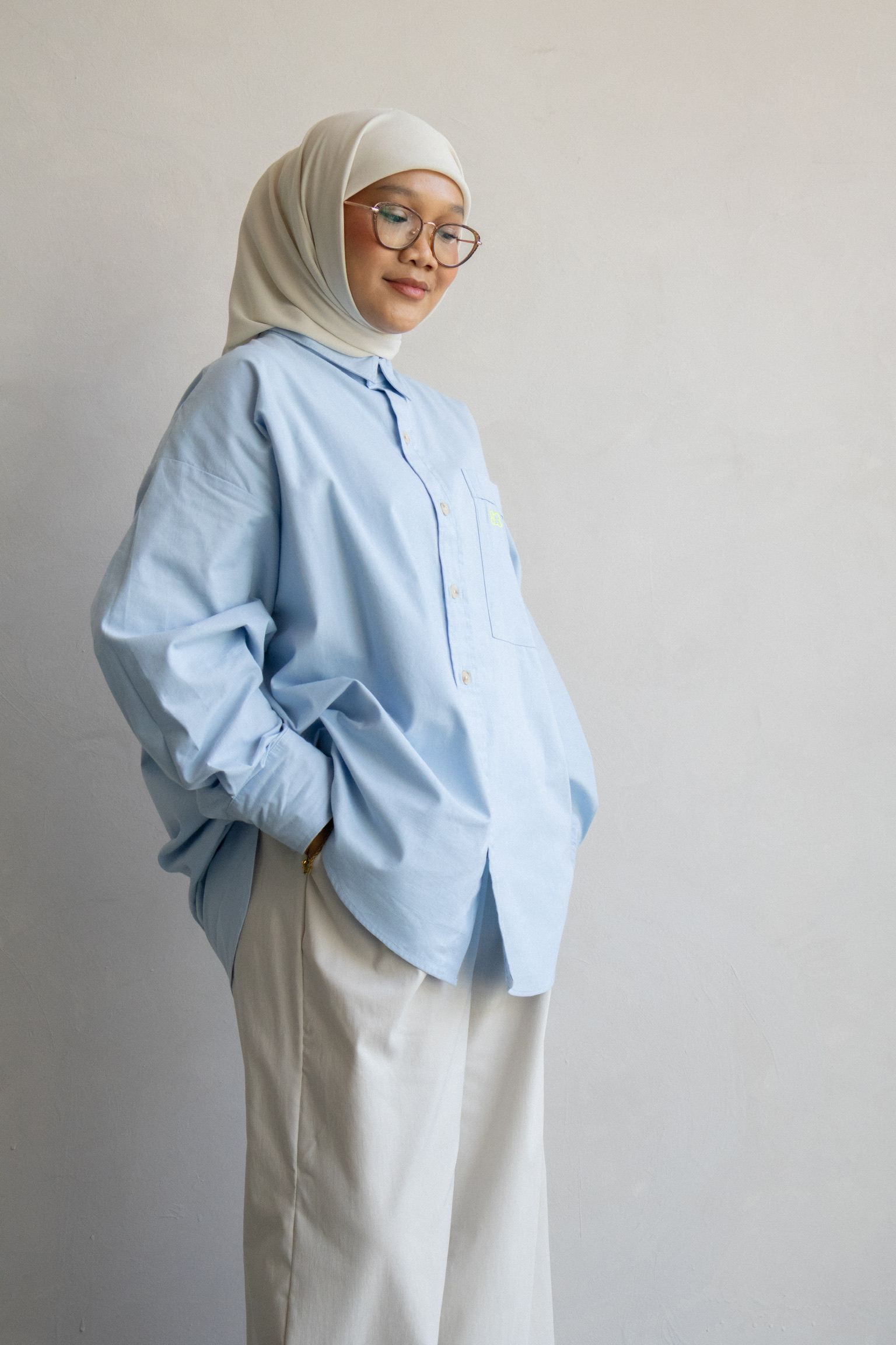 Weekender Shirt in Sky - Image 5