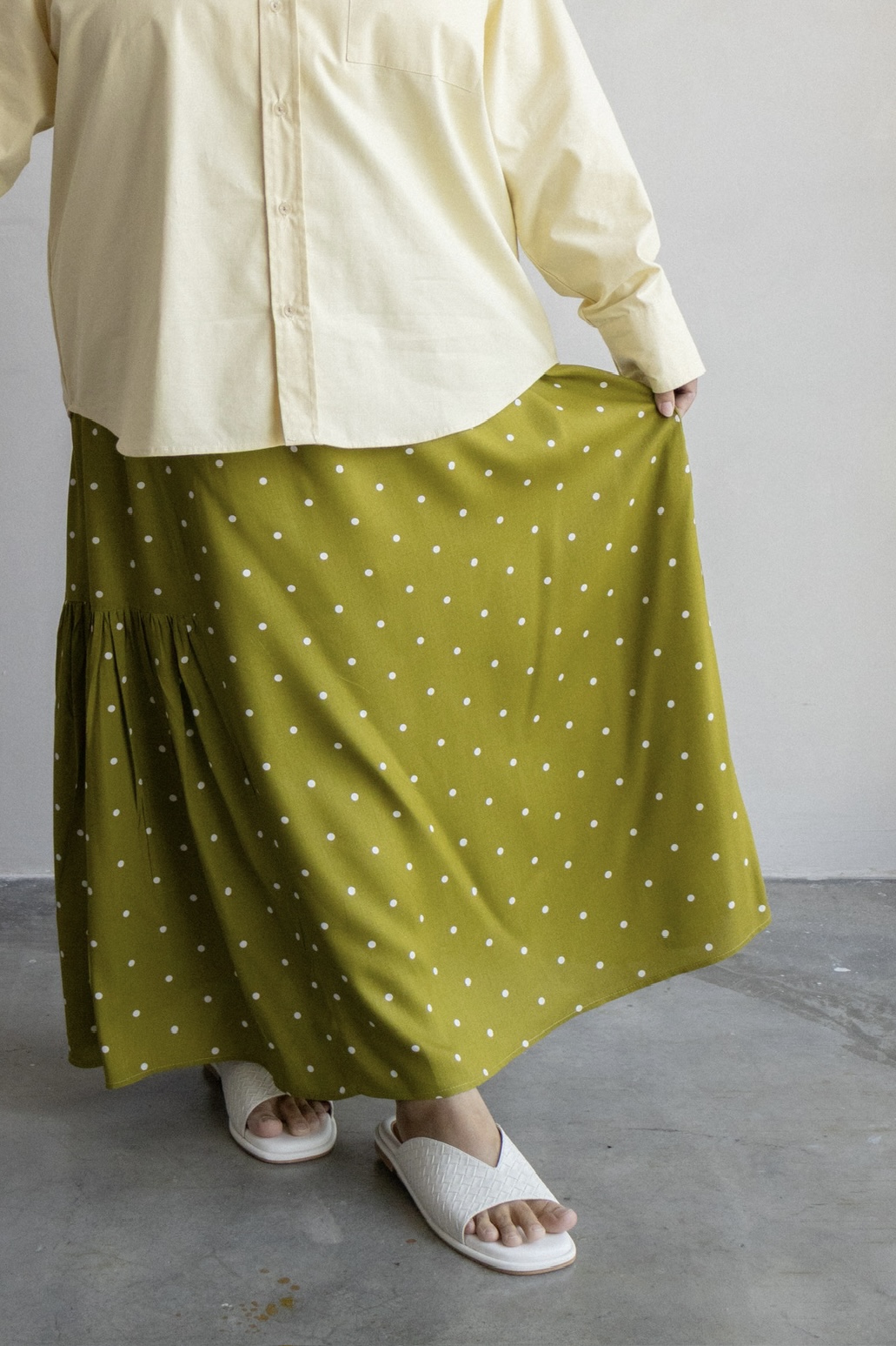 Weekender Dotty Skirt in Matcha - Image 4