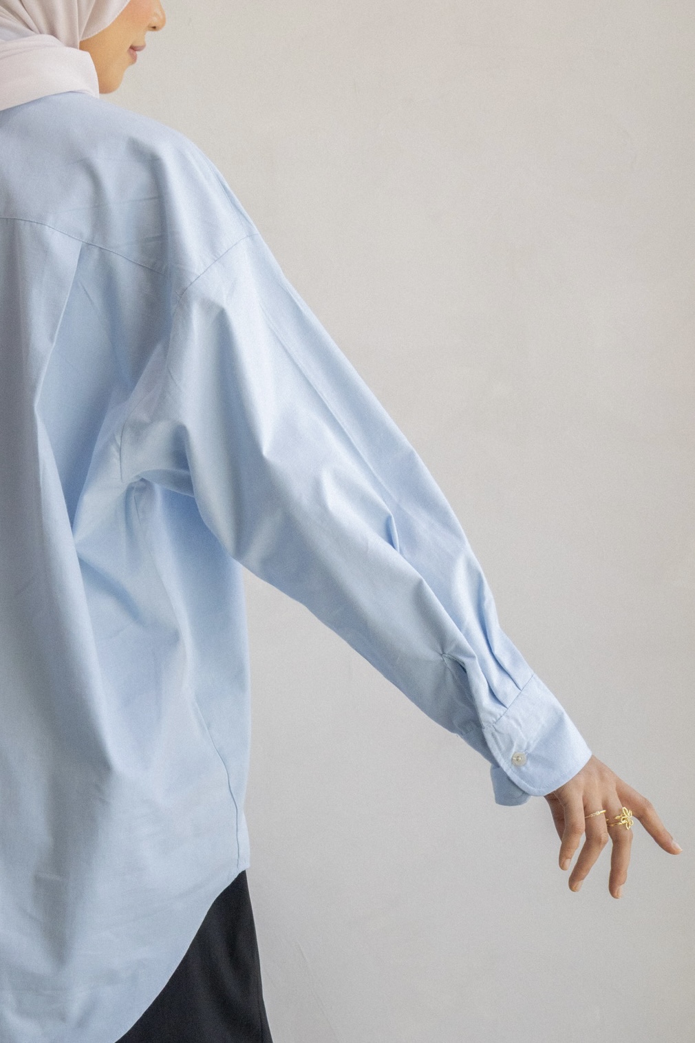Weekender Shirt in Sky - Image 6