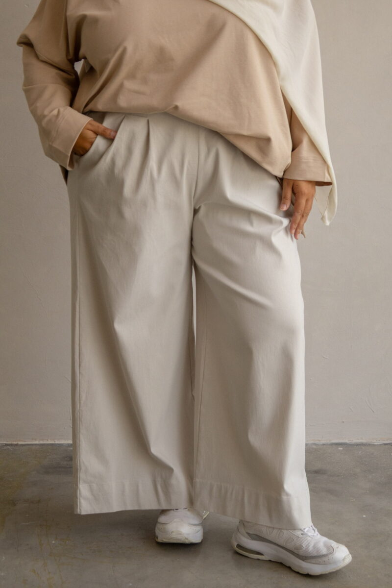 Weekender Trousers in Cream